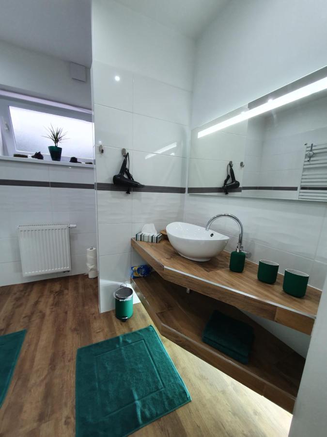 Apartamenty Pod Wieza Згожелец Экстерьер фото